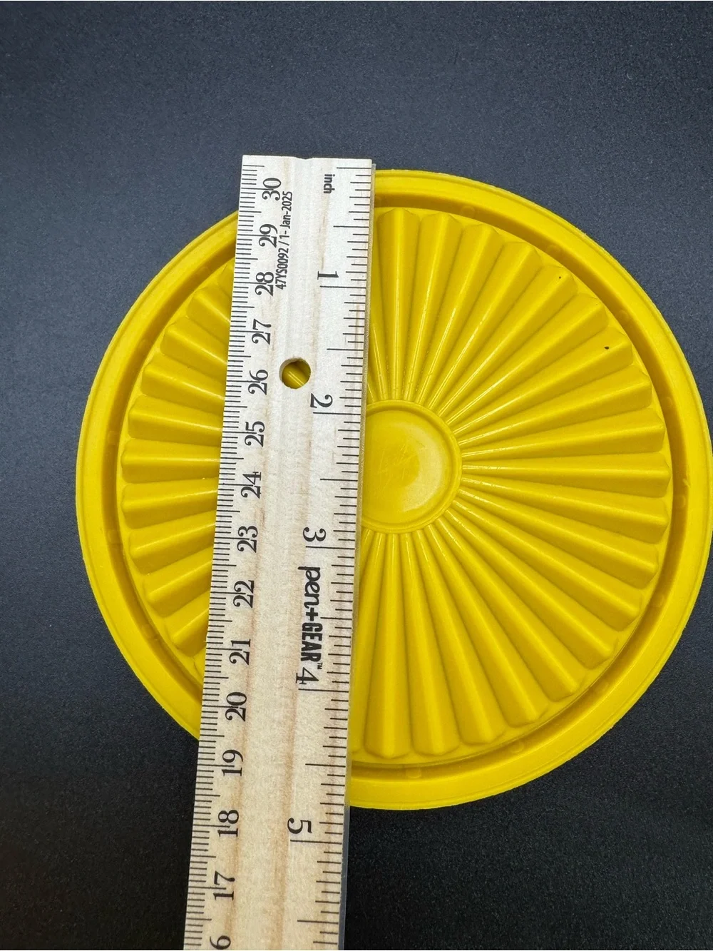 70’s Tupperware Servalier Replacement Lid 5” Round Seal #812-15 Lid Only-Yellow